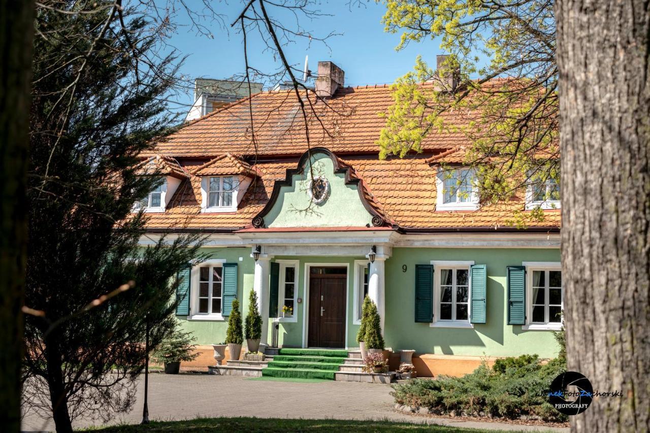 Cukrovia Кутно Екстер'єр фото